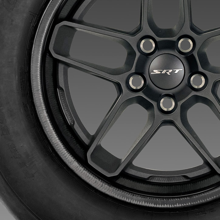 Карбоновые колеса для Dodge Challenger SRT Demon 170 2023 года от Lacks Enterprises